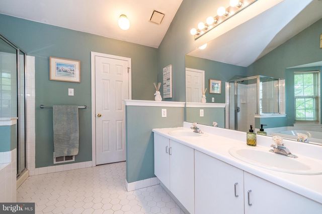 108 ASCOT CT, North Wales, PA 19454