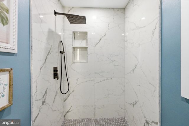 9 BUCKNELL DR, Cherry Hill, NJ 08034
