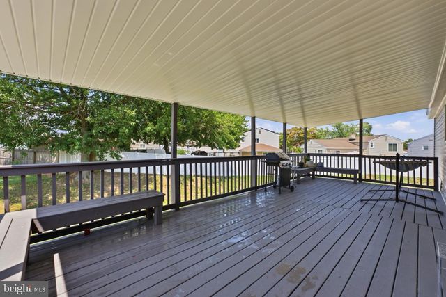 9 BUCKNELL DR, Cherry Hill, NJ 08034