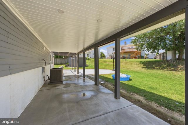 9 BUCKNELL DR, Cherry Hill, NJ 08034