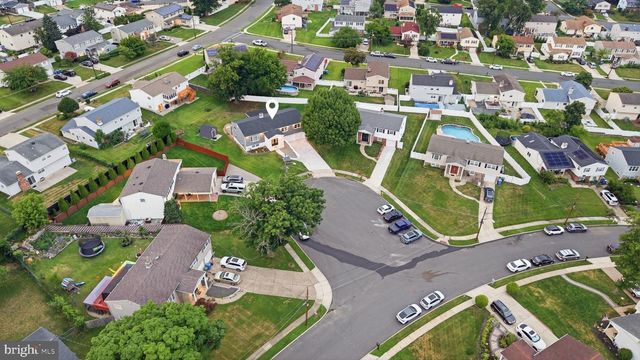 9 BUCKNELL DR, Cherry Hill, NJ 08034