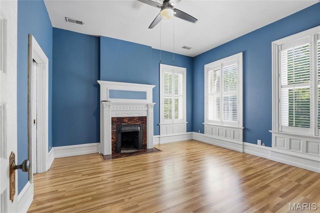 4361 Westminster Place, St Louis, MO 63108
