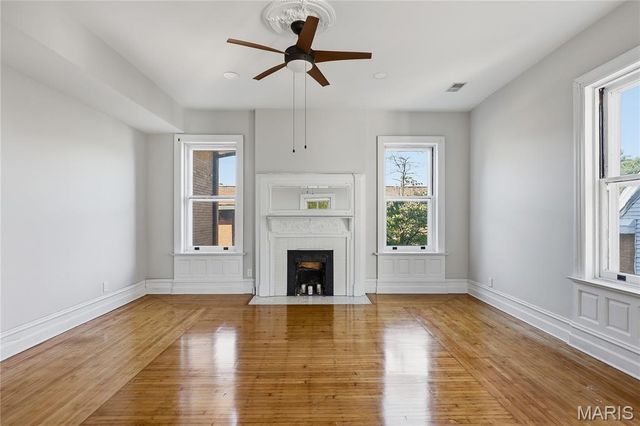 4361 Westminster Place, St Louis, MO 63108