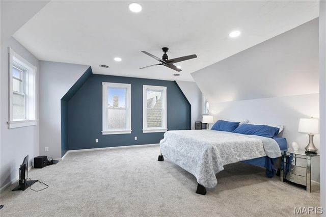 4361 Westminster Place, St Louis, MO 63108