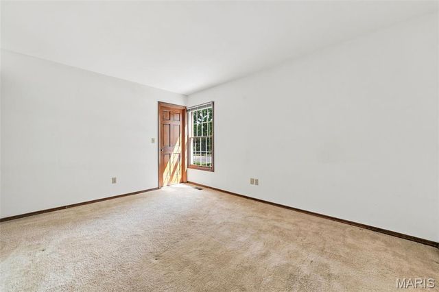 2098 Seven Oaks Drive, St Charles, MO 63303
