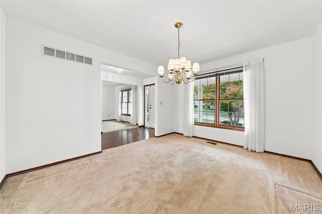 2098 Seven Oaks Drive, St Charles, MO 63303