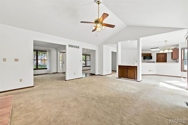 2098 Seven Oaks Drive, St Charles, MO 63303