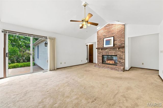 2098 Seven Oaks Drive, St Charles, MO 63303