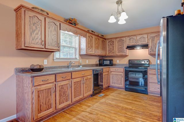 255 CROOKED CREEK LANE, Odenville, AL 35120