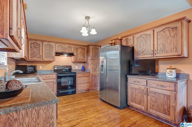 255 CROOKED CREEK LANE, Odenville, AL 35120