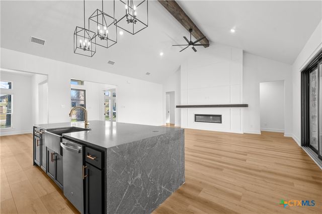 2035 Gray Fox Drive, Nolanville, TX 76559