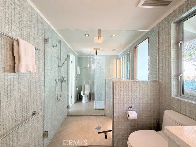 2490 Monaco Drive, Laguna Beach, CA 92651