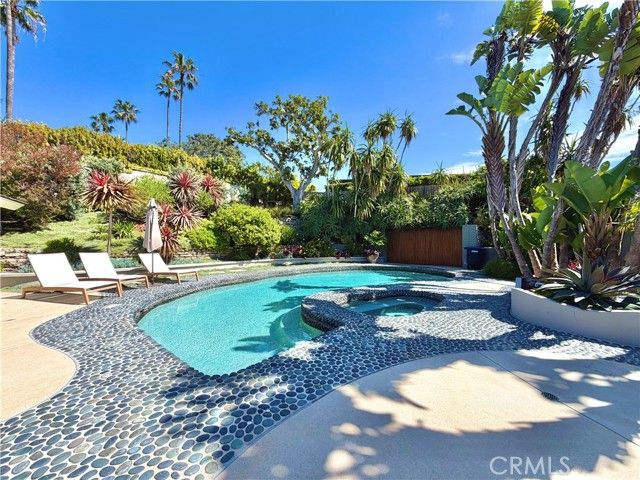 2490 Monaco Drive, Laguna Beach, CA 92651