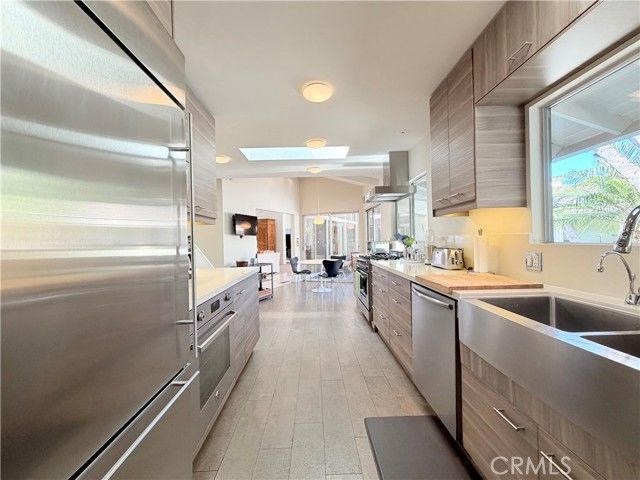 2490 Monaco Drive, Laguna Beach, CA 92651