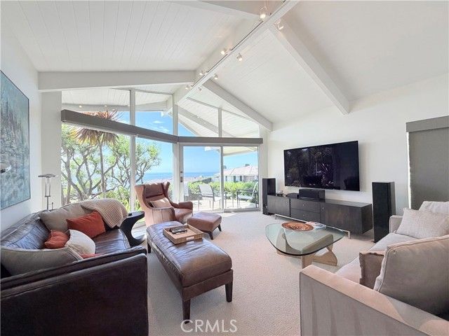 2490 Monaco Drive, Laguna Beach, CA 92651