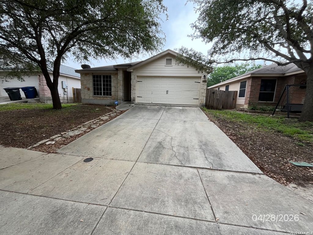 2612 HUNT ST, New Braunfels, TX 78130