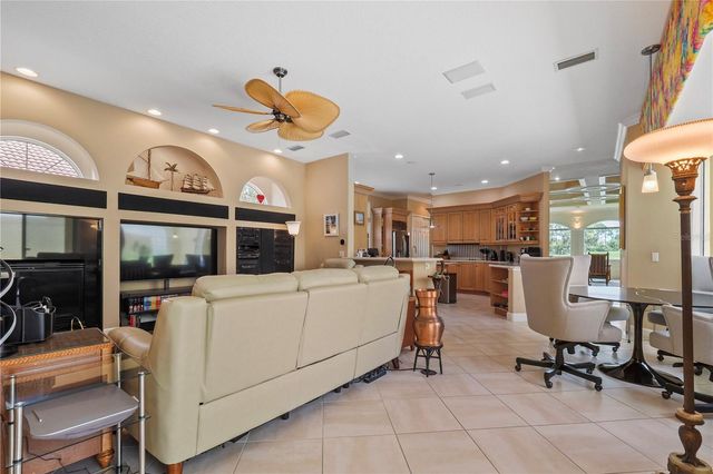 4541 MURCIA BOULEVARD 11, Sarasota, FL 34238