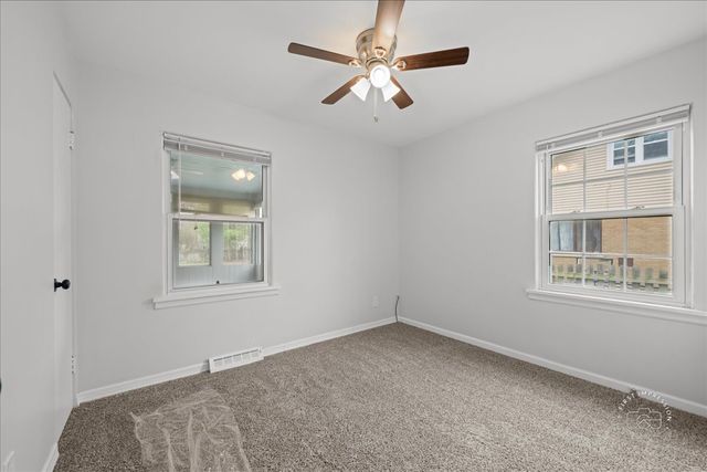 150 S Western Avenue, Aurora, IL 60506