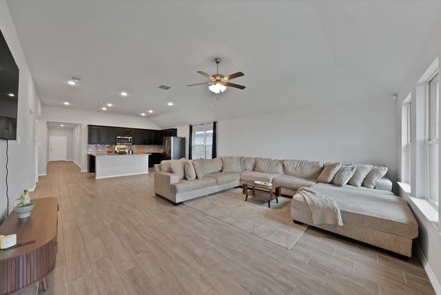 340 Freestall Drive, Midlothian, TX 76065