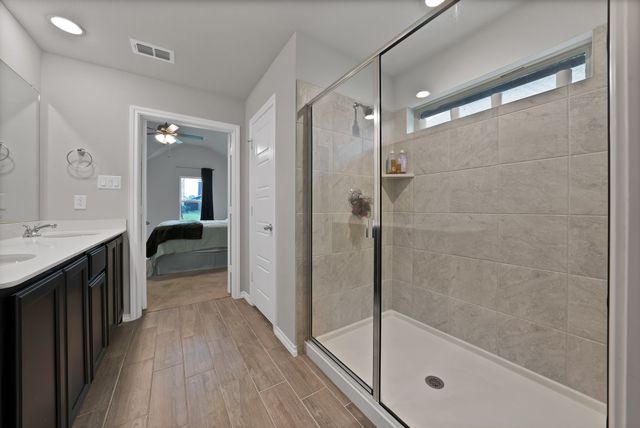 340 Freestall Drive, Midlothian, TX 76065