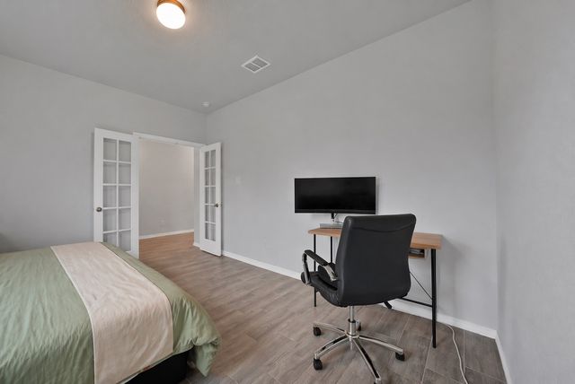 340 Freestall Drive, Midlothian, TX 76065