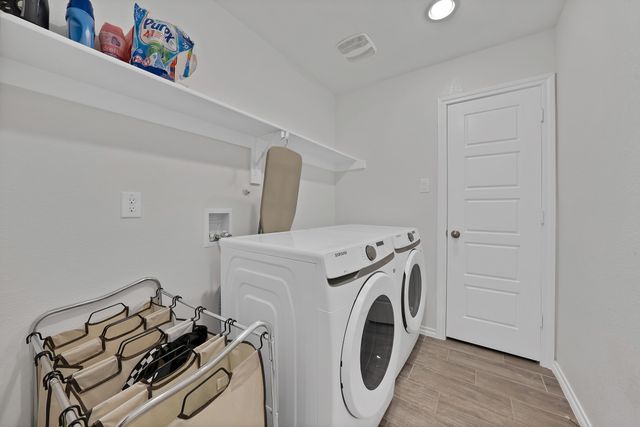 340 Freestall Drive, Midlothian, TX 76065