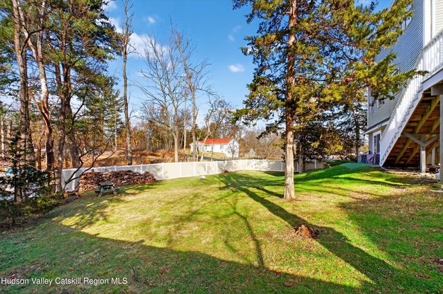 54 Shore Drive, Elizaville, NY 12523