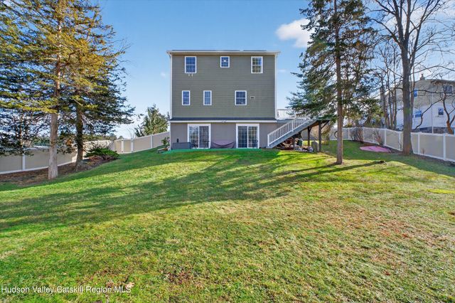 54 Shore Drive, Elizaville, NY 12523