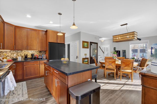 54 Shore Drive, Elizaville, NY 12523