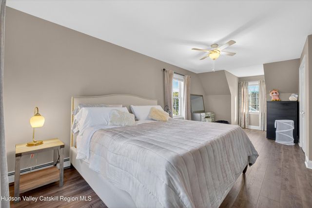 54 Shore Drive, Elizaville, NY 12523