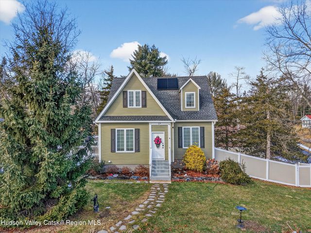 54 Shore Drive, Elizaville, NY 12523