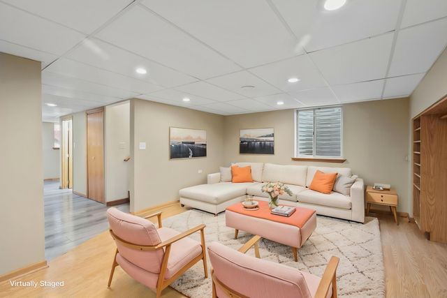 280 Persimmon Court, Round Lake Beach, IL 60073
