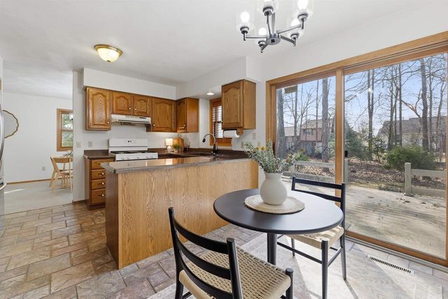 1715 BERNHEIM STREET, Oshkosh, WI 54904