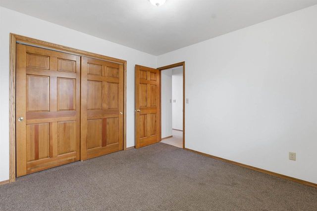 1715 BERNHEIM STREET, Oshkosh, WI 54904