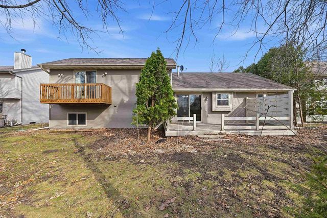 1715 BERNHEIM STREET, Oshkosh, WI 54904