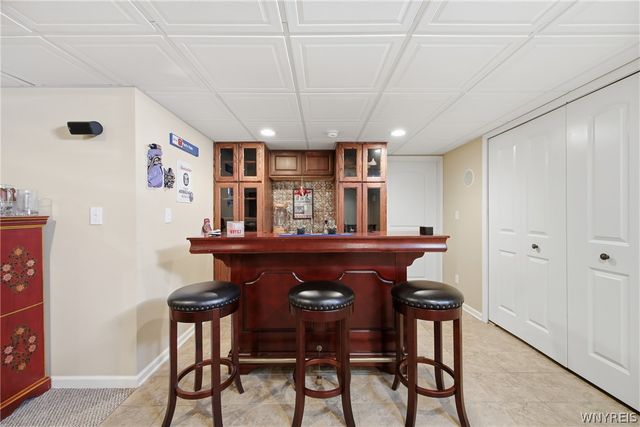 6 Parliament Lane, Lancaster, NY 14086