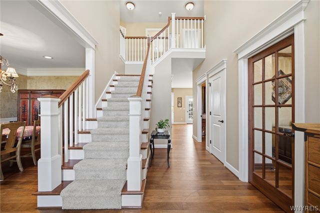 6 Parliament Lane, Lancaster, NY 14086