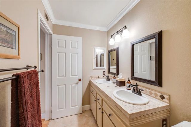 8730 E Heatherwood, Anaheim Hills, CA 92808