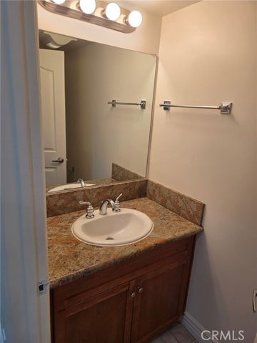 10220 Samoa Avenue 107, Tujunga (los Angeles), CA 91042