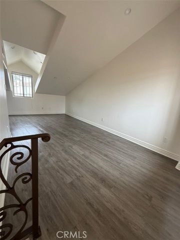 10220 Samoa Avenue 107, Tujunga (los Angeles), CA 91042
