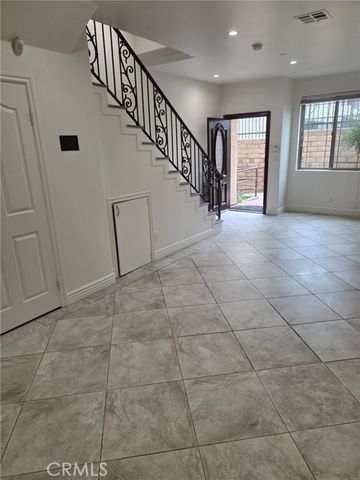 10220 Samoa Avenue 107, Tujunga (los Angeles), CA 91042