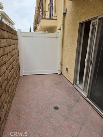 10220 Samoa Avenue 107, Tujunga (los Angeles), CA 91042