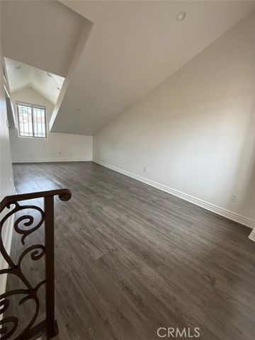 10220 Samoa Avenue 107, Tujunga (los Angeles), CA 91042