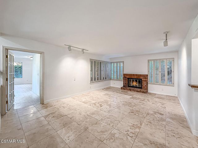 4007 Doneva Road, Moorpark, CA 93021