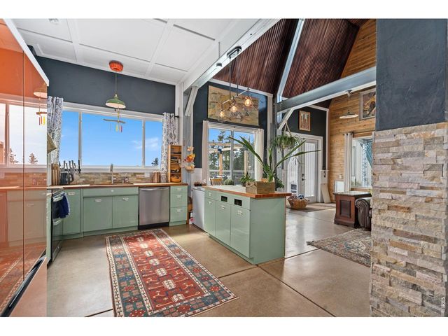 1154 Redstone Dr, Bellvue, CO 80512