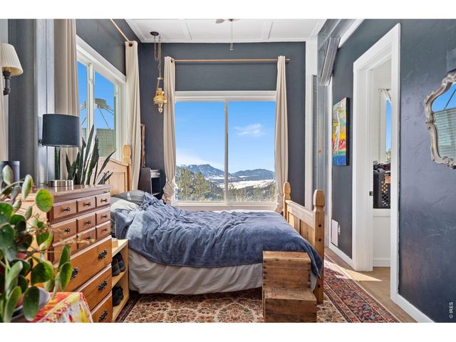 1154 Redstone Dr, Bellvue, CO 80512