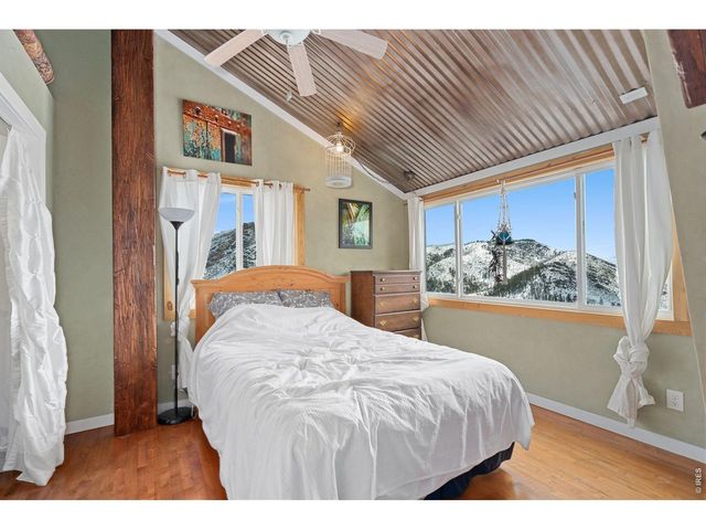 1154 Redstone Dr, Bellvue, CO 80512