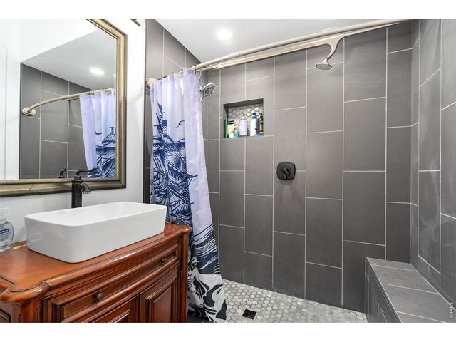 1154 Redstone Dr, Bellvue, CO 80512