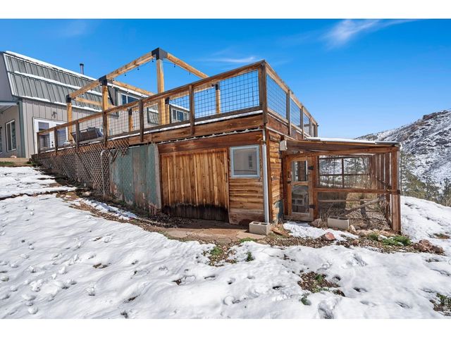 1154 Redstone Dr, Bellvue, CO 80512