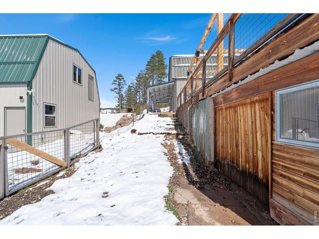 1154 Redstone Dr, Bellvue, CO 80512